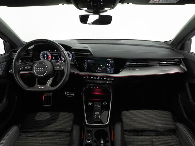 Audi A3 Limousine S-Line 35 TFSI 150 pk Automaat | Matrix LED | Panoramadak | Bang & Olufsen | Navigatie |
