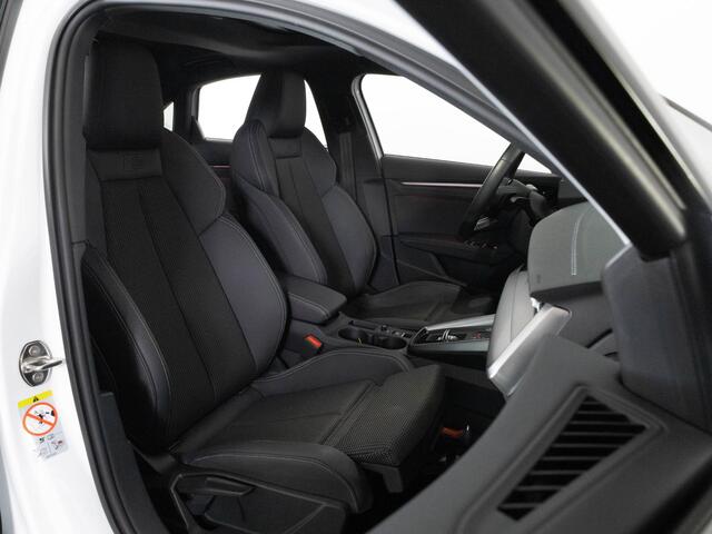 Audi A3 Limousine S-Line 35 TFSI 150 pk Automaat | Matrix LED | Panoramadak | Bang & Olufsen | Navigatie |