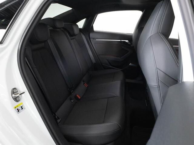 Audi A3 Limousine S-Line 35 TFSI 150 pk Automaat | Matrix LED | Panoramadak | Bang & Olufsen | Navigatie |