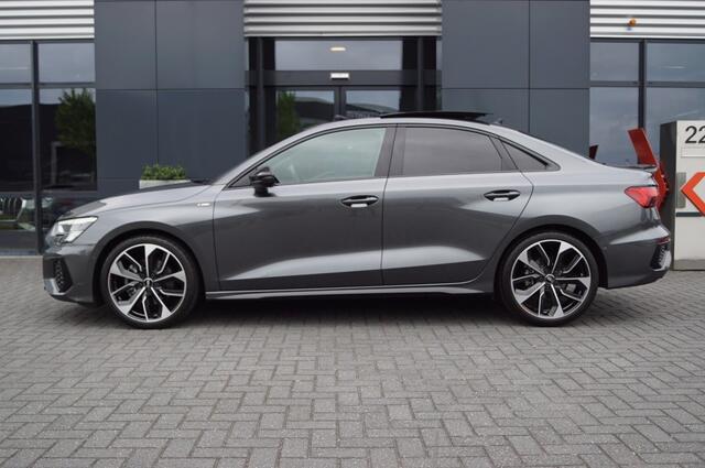 Audi A3 Limousine 1.5 TFSI S-line 150pk/ Panodak/ LED/ Carbon / 26.700km !!