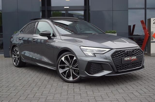 Audi A3 Limousine 1.5 TFSI S-line 150pk/ Panodak/ LED/ Carbon / 26.700km !!