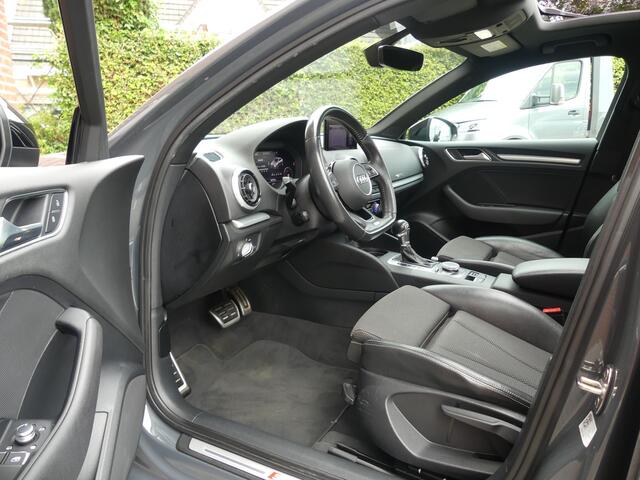 Audi A3 Limousine 1.5 TFSI S-Line / Panodak/ Trekhaak