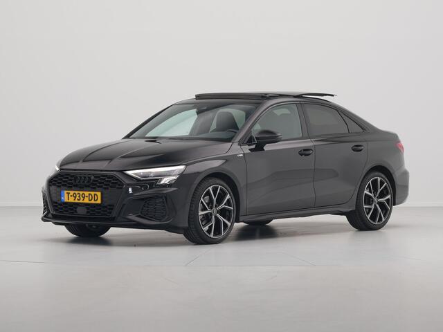 Audi A3 Limousine 35 TFSI 150pk S-Tronic S-Line edition Panorama Navigatie Acc Led