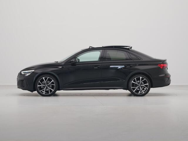 Audi A3 Limousine 35 TFSI 150pk S-Tronic S-Line edition Panorama Navigatie Acc Led