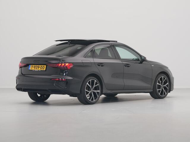 Audi A3 Limousine 35 TFSI 150pk S-Tronic S-Line edition Panorama Navigatie Acc Led