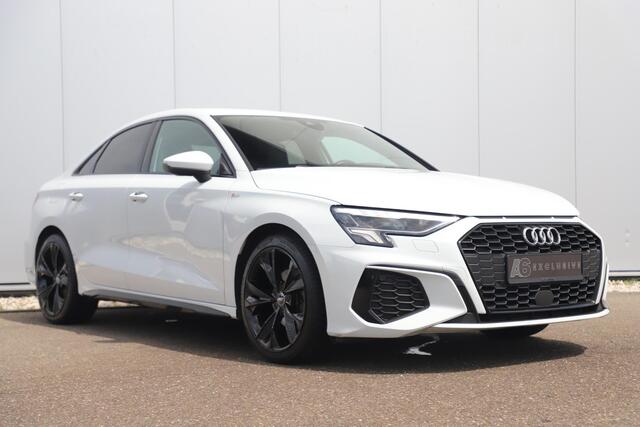 Audi A3 Limousine 30 TFSI S edition 2X S Line Automaat Half Leder Full LED 18 inch Zwarte RS Look Velgen All Season Getint Glas Navigatie Clima Cruise Carplay Android