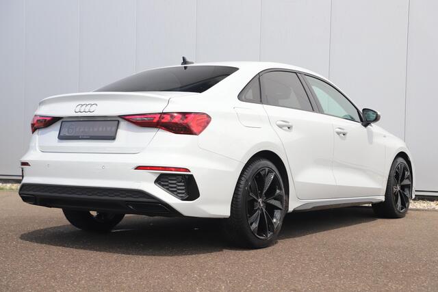 Audi A3 Limousine 30 TFSI S edition 2X S Line Automaat Half Leder Full LED 18 inch Zwarte RS Look Velgen All Season Getint Glas Navigatie Clima Cruise Carplay Android