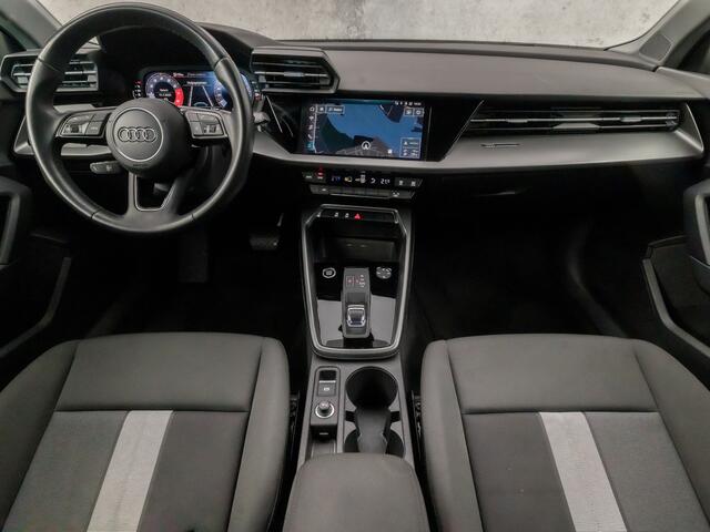 Audi A3 Limousine 35 TFSI Sport 150Pk Automaat (APPLE CARPLAY, GROOT NAVI, CLIMATE, PARKEERSENSOREN, SPORTSTOELEN, LED KOPLAMPEN, CRUISE, NIEUWE APK, NIEUWSTAAT)