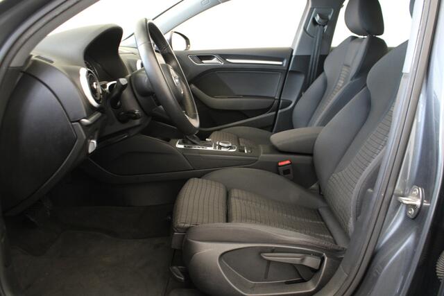 Audi A3 Limousine 1.5 TFSI CoD Sport S Line Edition |Navi|Stoelverwarming|