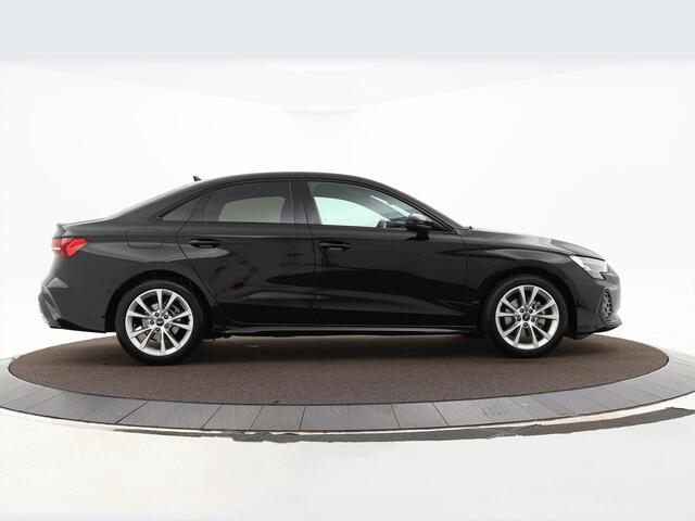 Audi A3 Limousine 30 Tfsi 115pk S-tronic S edition · Camera · Apple/Android Car Play · Navi · P-Sensoren · ACC · Parkeer Assistent · 17'' Inch · Garantie t/m 19-12-2028 of 100.000km