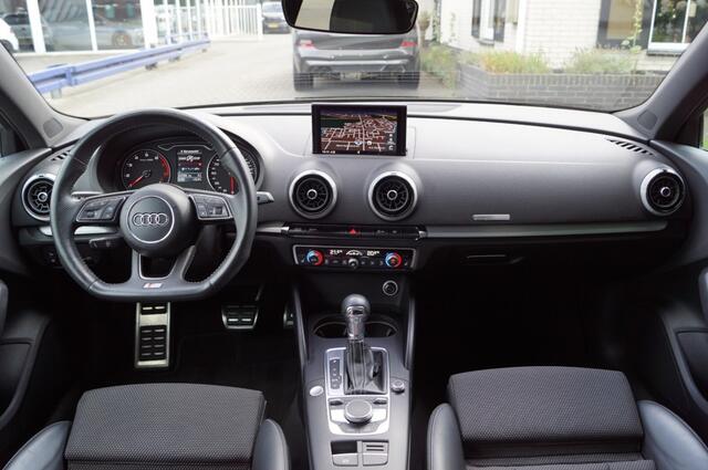 Audi A3 Sportback 35 TFSI (150pk) 2X S-line LED/Navi/Black/18 inch