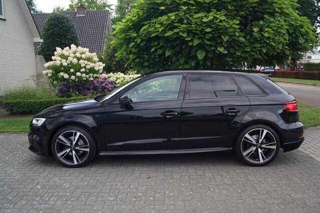 Audi A3 Sportback 35 TFSI (150pk) 2X S-line LED/Navi/Black/18 inch