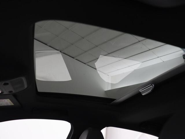Audi A3 1.0 TFSI Sport S Line Edition | Panoramadak | Keyless | Full LED | Half leder | Navigatie | Sportstoelen | Climate control