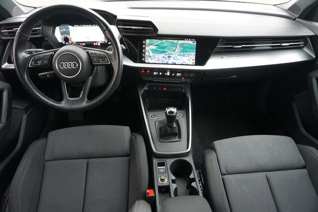 Audi A3 Limousine 30 TFSI | MATRIX LED | SPORTSTOELEN | TREKHAAK | VIRTUAL COCKPIT | CARPLAY | STOELVERW. |