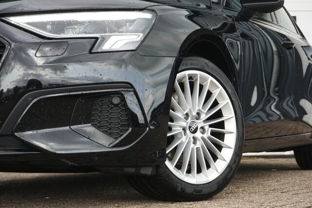 Audi A3 Limousine 30 TFSI | MATRIX LED | SPORTSTOELEN | TREKHAAK | VIRTUAL COCKPIT | CARPLAY | STOELVERW. |