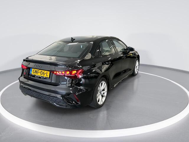 Audi A3 Limousine 30 TFSI 115pk S-tronic S edition · Apple/Android Car Play · Navigatie · Camera · P-Sensoren · 17'' Inch · Garantie t/m 29-09-2028 of 100.000km