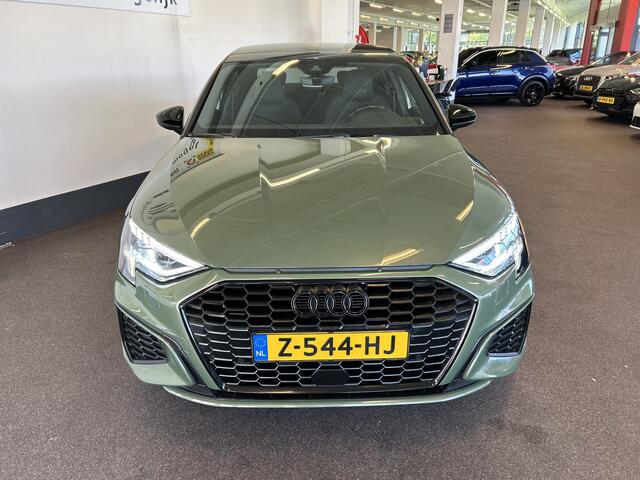 Audi A3 Limousine 35 TFSI edition one S-Line | Panoramadak | Digital dashboard | Adaptieve cruise control | Keyless | Apple carplay | Navigatie | Park assist | Stoelverwarming | Adaptief onderstel