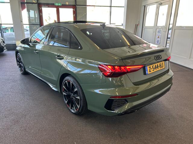 Audi A3 Limousine 35 TFSI edition one S-Line | Panoramadak | Digital dashboard | Adaptieve cruise control | Keyless | Apple carplay | Navigatie | Park assist | Stoelverwarming | Adaptief onderstel