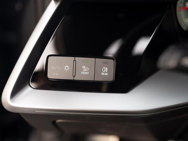 Audi A3 Limousine 35 TFSI S edition | S-Line | Matrix LED | Panodak | Stoelgeheugen | Camera | Prijs Rijklaar!!