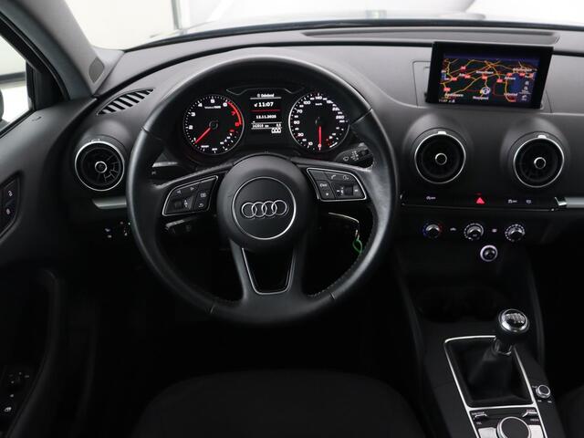 Audi A3 35 TFSI Pro Line | 150pk | Bi-Xenon | Navigatie | Cruise control | Airco | Parkeerhulp | Bluetooth | Aluminium raamlijsten