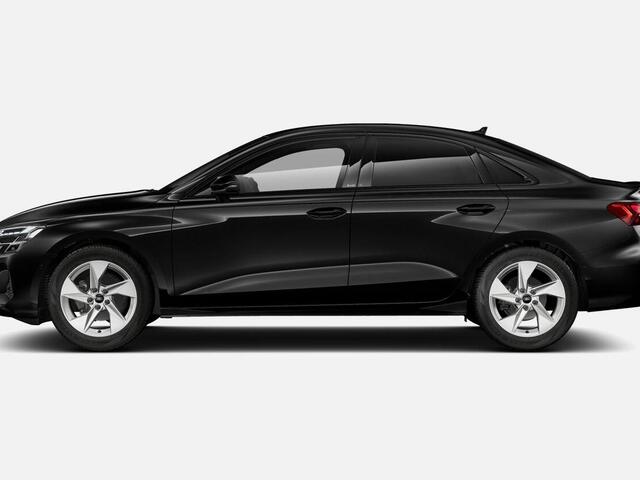 Audi A3 Limousine 30 TFSI Advanced edition 116 PK · Assis.pak Driving+Parking plus · Optiekpakket zwart plus · Privacyglas