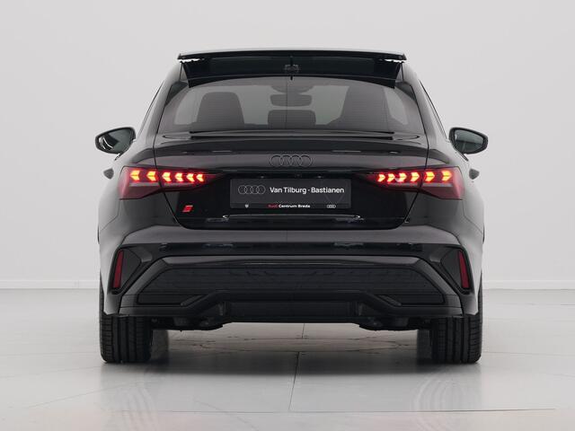 Audi A3 Limousine 35 TFSI S edition Panodak SONOS Ambient lichtpakket verw. voorstoelen Camera