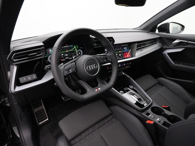 Audi A3 Limousine 30 TFSI 116 pk S-tronic S edition / S-Line | Panoramadak | Stoelverwarming | Navigatie | Adaptive Cruise | Parkeersensoren voor/achter