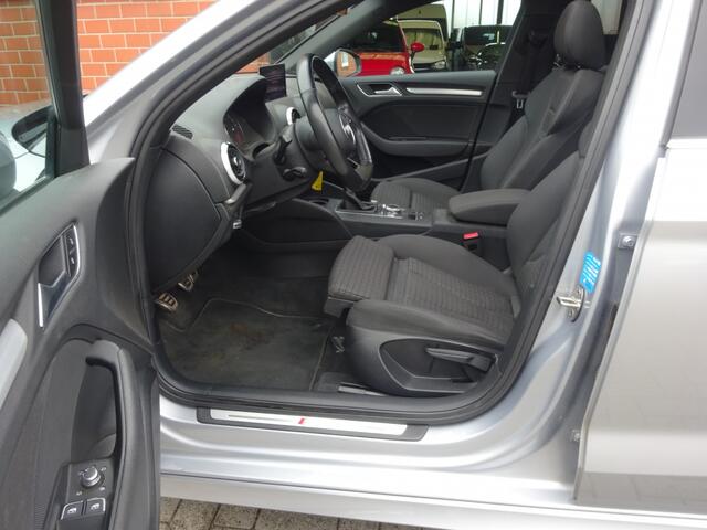 Audi A3 1.0 TFSI Sport S-Line Edition, Panorama