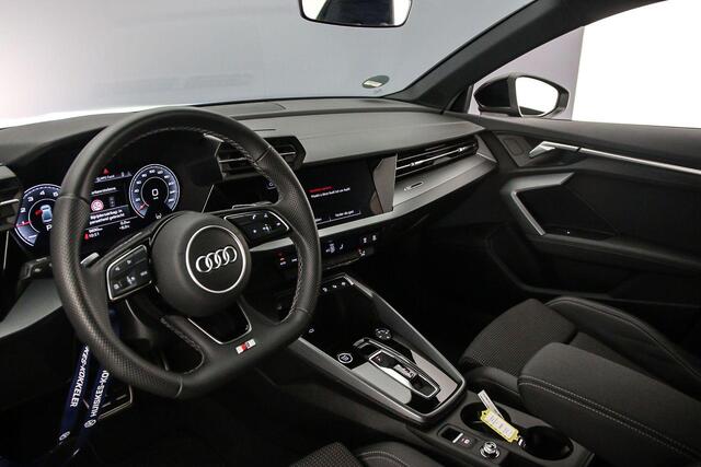 Audi A3 Limousine 30 TFSI S edition | ACC | Camera | Full-led | Parking plus | Carplay |