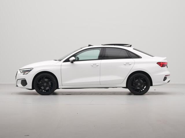 Audi A3 Limousine 35 TFSI Business edition Panorama Navigatie Stoelverwarming Pdc Clima 243