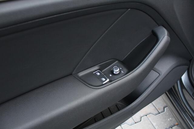 Audi A3 1.4 TFSI S line xenon NL auto automaat