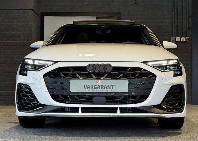 Audi A3 Limousine 2.0 TFSI S3 quattro |Pano |Akrapovic |SONOS |Alcantara |Sfeer |Camera |ACC