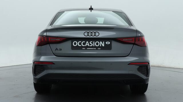 Audi A3 Limousine 30 TFSI S-Line edition 110 pk S-Tronic Zwart optiek | LMV | PDC | Navigatie | Carplay 36