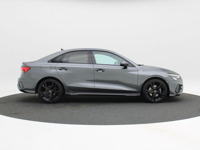 Audi A3 Limousine 30 TFSi 110 Pk Automaat S-Line | Adaptive Cruise | Climate Control | Stoelvewarming | Parkeersensoren | Navigatie | Carplay | 18 Inch | 107.619 Km!!