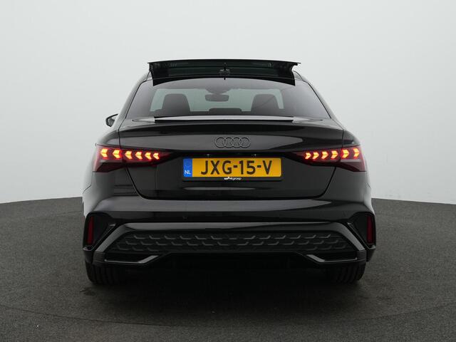 Audi A3 Limousine 30 TFSI 116 pk S-tronic S edition / S-Line | Glazen Panoramadak | Lichtpakket Pro ambient Light | Warmtewerend glas donker getint |