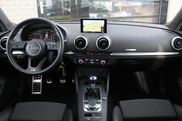 Audi A3 Limousine 1.5 TFSI CoD Sport S Line Edition / LED / N.A.P.