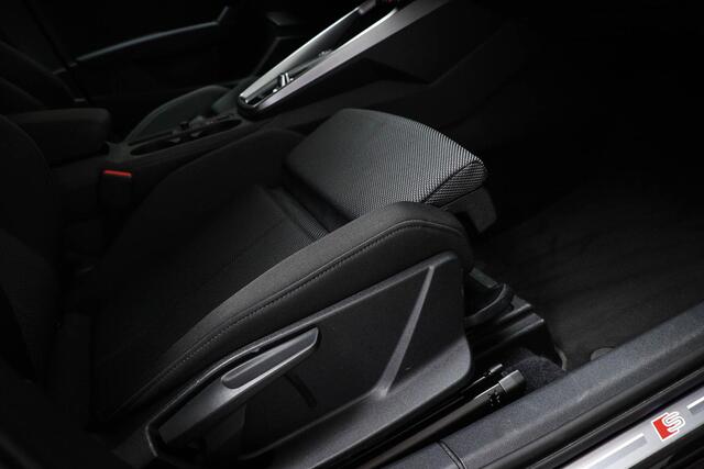Audi A3 Limousine 30 TFSI S-Line Business edition | PARKEER PACK | DAB | APPLE | DRAADLOZE LADER