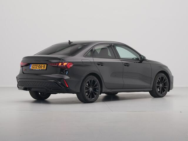 Audi A3 Limousine 30 TFSI 115 pk S-Tronic S-line edition PDC, Clima, Navi, Led