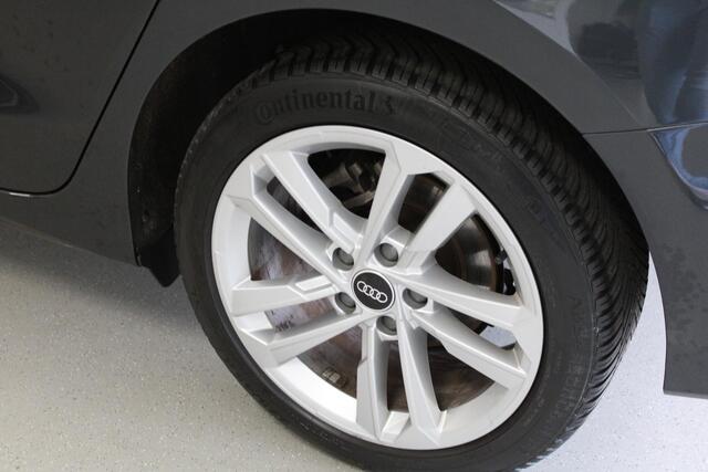 Audi A3 Limousine 30 TFSI Business edition | PANO-DAK | 17'LMV | SPORT-INT | DAB | CRUISE | CARPLAY | NAVI | GETINT-GLAS |