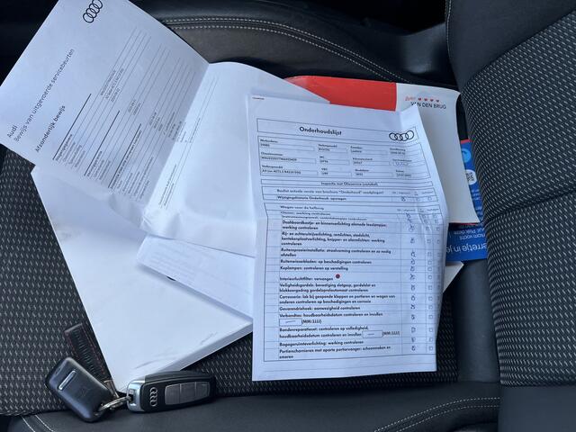 Audi A3 Limousine 35 TFSI | 150pk | S Line | Nieuw Model | Nieuw Binnen! | Virtual Cockpit | Stoelverwarming | Led