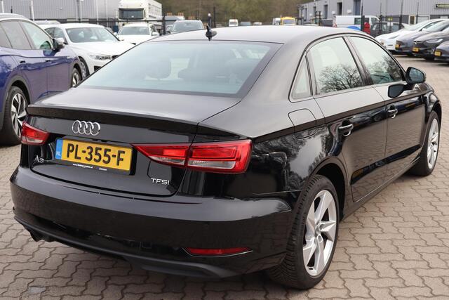Audi A3 Limousine 1.0 TFSI Navigatie, Camera, Climate control, Cruise control