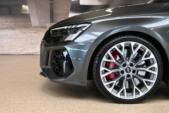 Audi A3 Limousine 2.5 TFSI 400pk RS3 quattro | NL-auto | Matrix | Leder | Panoramadak | 100% (Dealer) onderhouden label