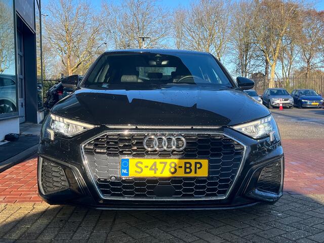 Audi A3 Limousine 30 TFSI S edition / Ambient+ / Virtual cockpit / Cruise control adaptief / Stoelverwarming voorzijde / 17'' LMV