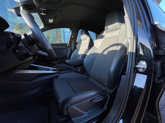 Audi A3 Limousine 30 TFSI S edition / Ambient+ / Virtual cockpit / Cruise control adaptief / Stoelverwarming voorzijde / 17'' LMV