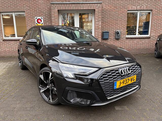 Audi A3 Limousine 35TFSI 150PK! VIRTUAL/AUTOMAAT/CARPLAY