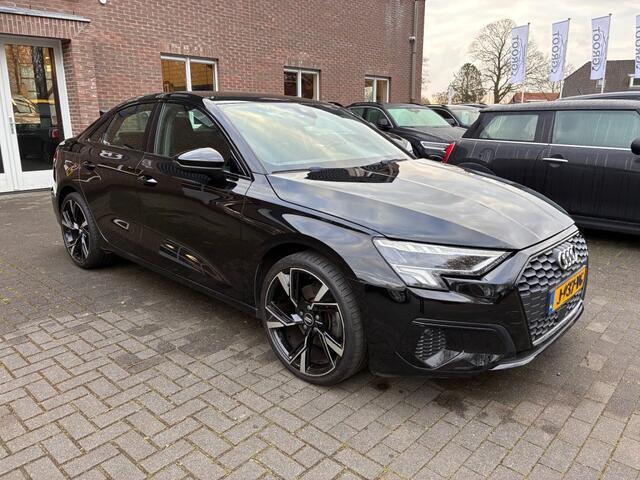Audi A3 Limousine 35TFSI 150PK! VIRTUAL/AUTOMAAT/CARPLAY