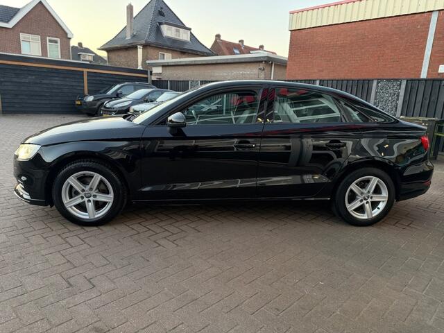 Audi A3 LIMOUSINE 1.0 TFSI SPORT AUT. S-Line / NAVI / CRUISE / PDC / XENON / STOELVERW.
