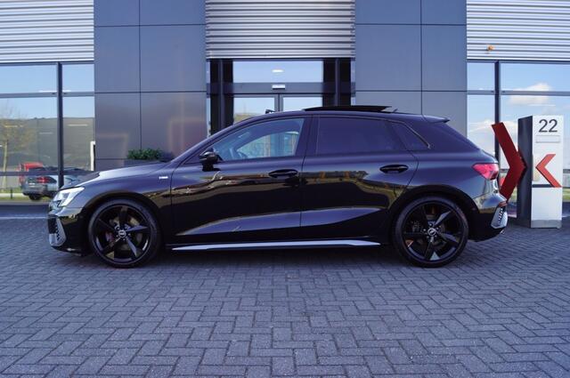 Audi A3 Sportback 35 TFSI S-Line 150pk / Panodak /Navi / Camera / Matrix LED