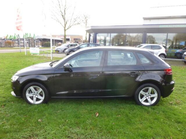 Audi A3 1.6 TDI PRO LINE Sportback