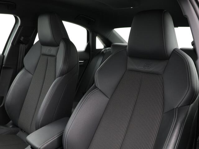Audi A3 Limousine 30 TFSI 110pk S-Tronic S Edition · Apple/Android Car Play · Parkeerassistent · Cruise Control · Sportstoelen · Virtual Cockpit · Garantie t/m 11-11-2026 of 100.000km